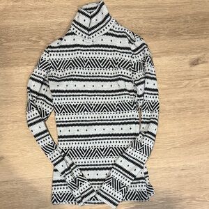 Icebreaker Merino Wool Black and White Patterned Turtleneck Sweater